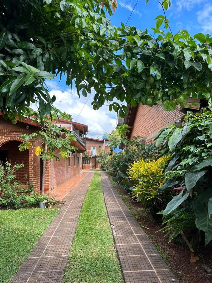 Cabanas Dorys Cataratas Del Iguazu Пуэрто-Игуасу Экстерьер фото